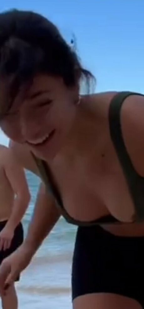 Tabitha Swatosh model naked photo