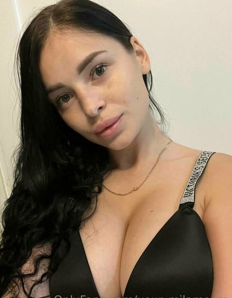 your milamoore nice model img