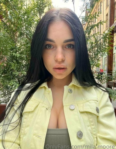 your milamoore nice model pictures