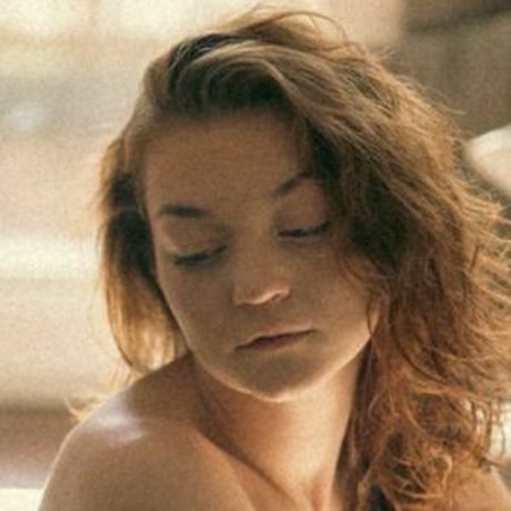 Boudoir of me top actress img