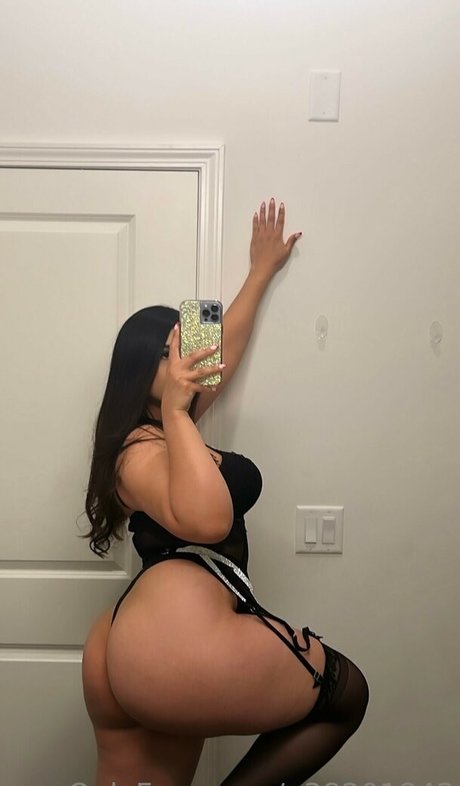 isabelxx xxx model photos