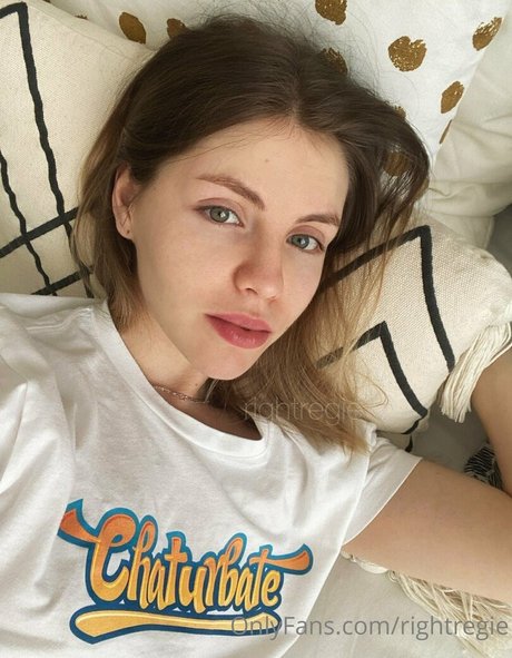 rightregie pornographic actress pic