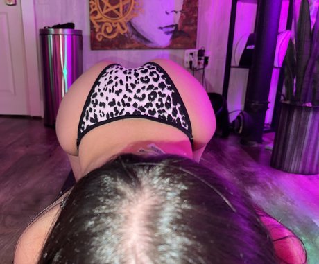 Sharkqueenxx naked pornstar images