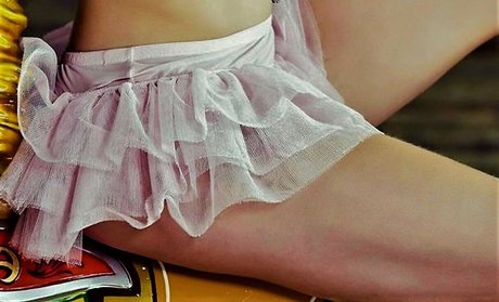 Jess Impiazzi star nude photo