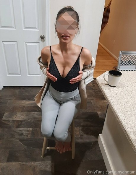 Tiny And Tan pretty pornstar pic