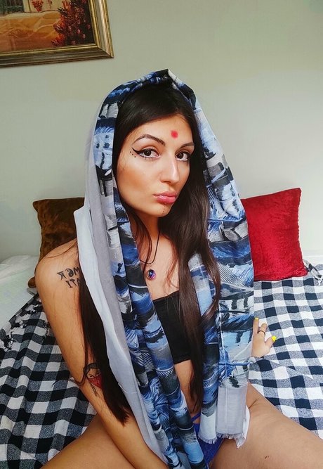 gagaacarpediem sexy actress pics