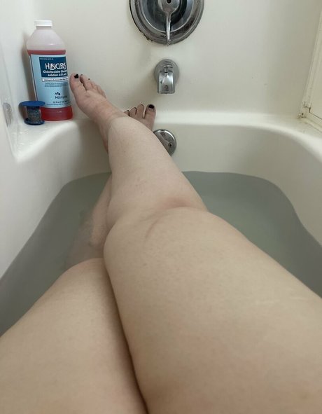 blonde midget onlyfans hot photos