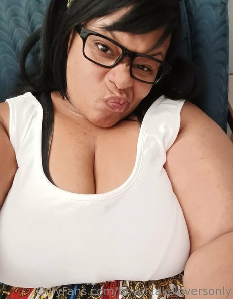 bbwncakeloversonly star nudes gallery