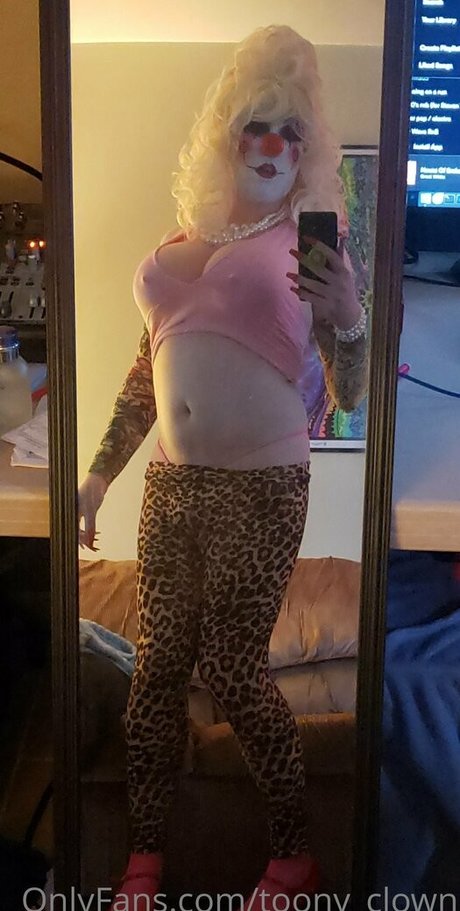 mature blonde onlyfans free naked img