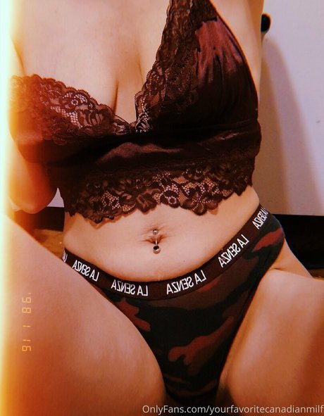 yourfavoritecanadianmilf model sex image