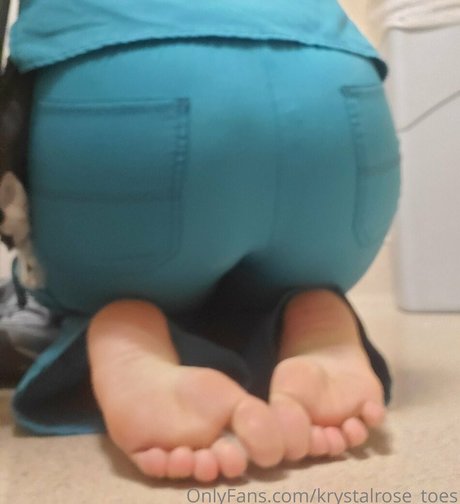 krystalrose toes model perfect photos
