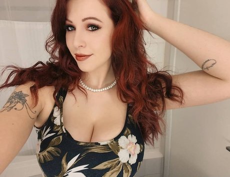 Madison Agnew pornstar sexy photos