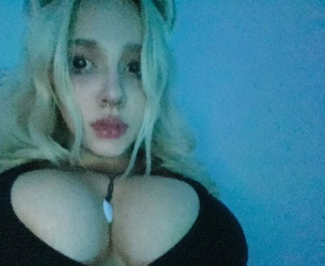 milena pretty adult star pic