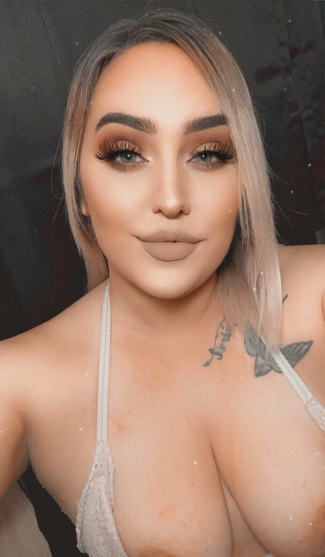 luxxxstone naked model gallery