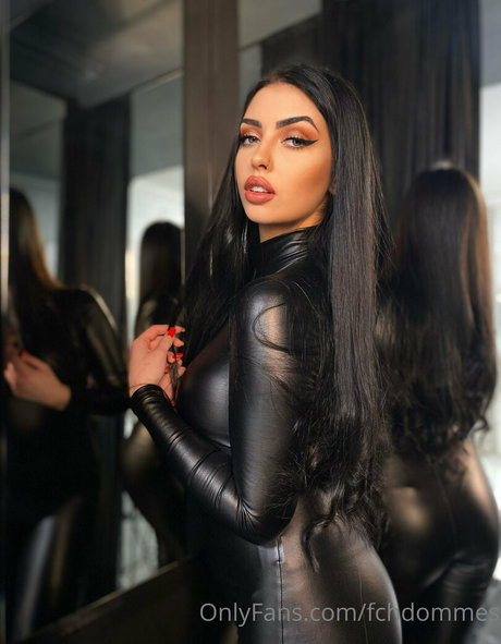 fchdommes sexy actress archive