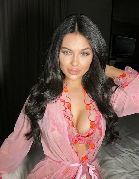 Sophie Ruby Blake nudes model pic