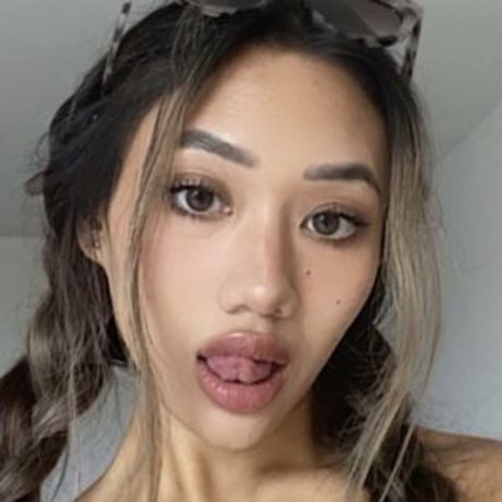 Brittany Ngo sex model image