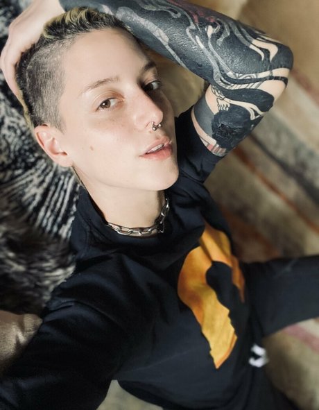 thecamdamage art model photo