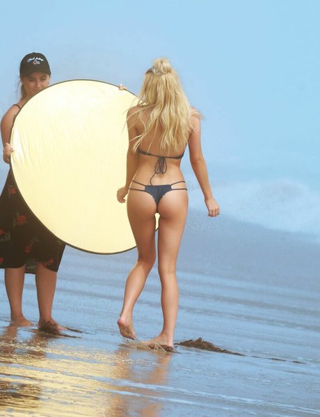 Ava Sambora star beautiful photo