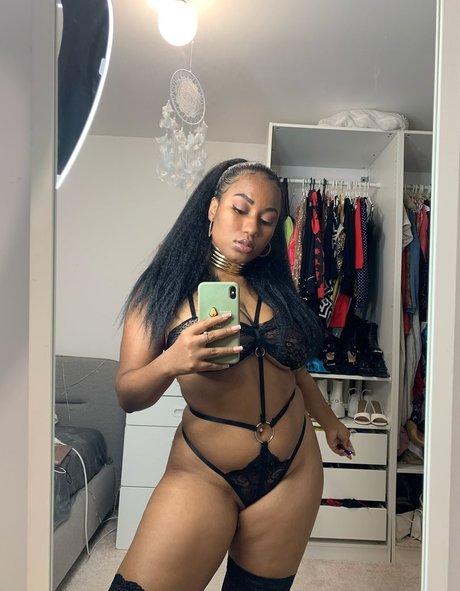 black hair onlyfans beautiful nude image