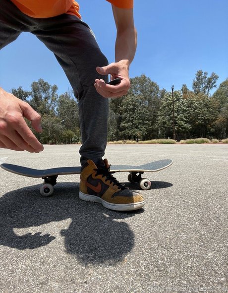 skaterrboi model hd picture