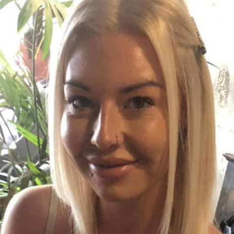 Carlisle nudes model galleries