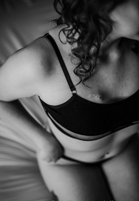 alisarose hot model image