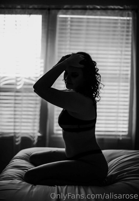 alisarose free model photo