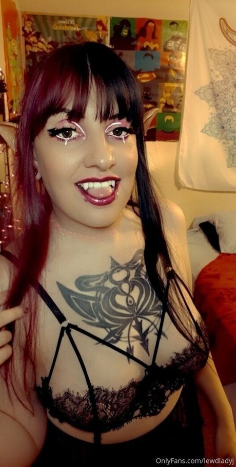 Lewdladyj nudes model pics