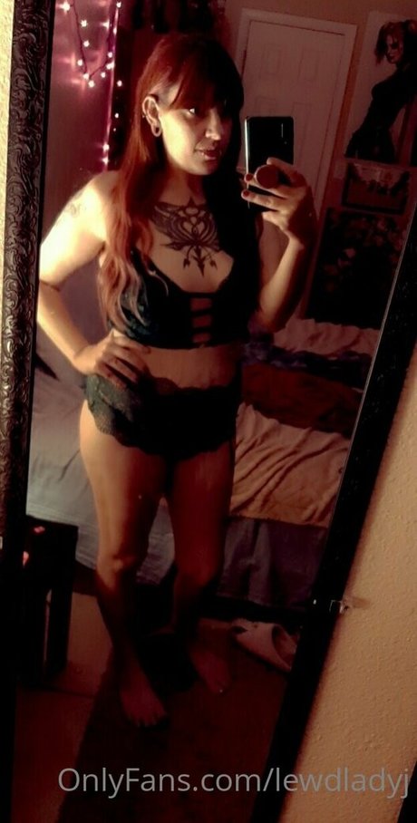 Lewdladyj art pornstar gallery