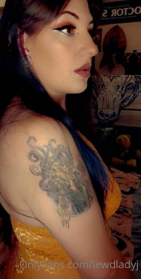Lewdladyj pretty star photos