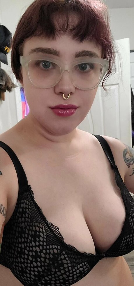 thequeenhasarrived free pornstar image