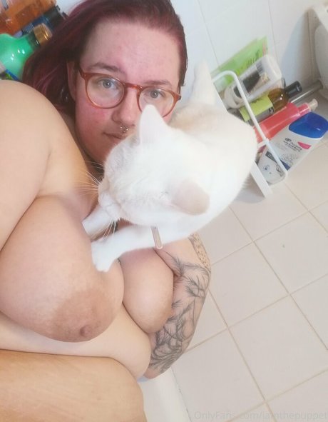 milf fake tits onlyfans top img