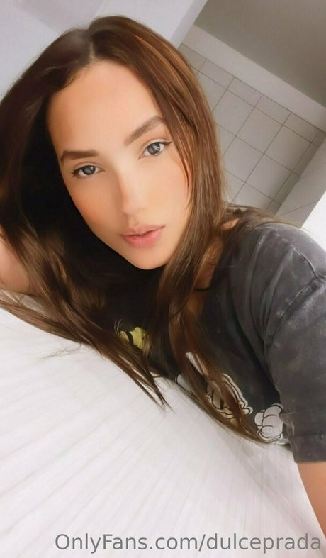 dulceprada model gallery