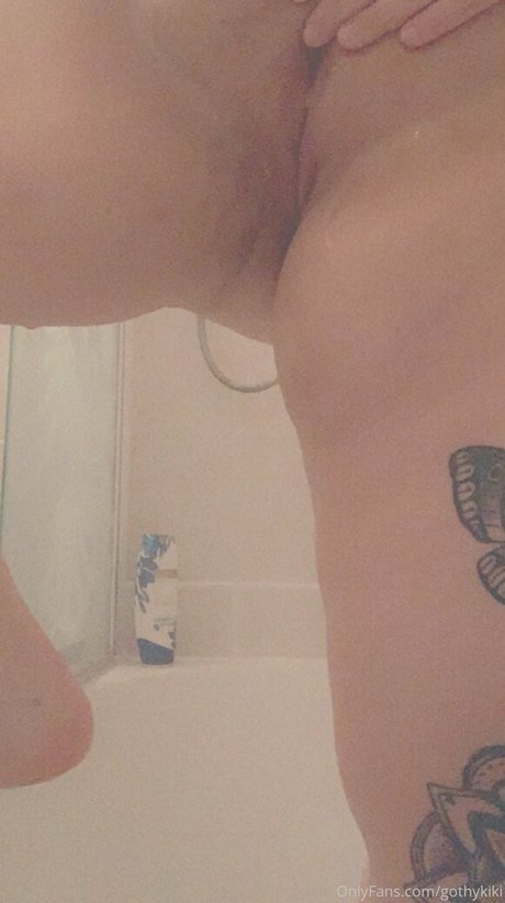 gothykiki pornstar nude picture