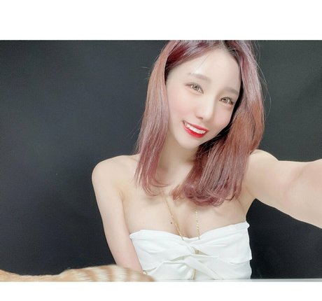 yeseul exclusive model pics