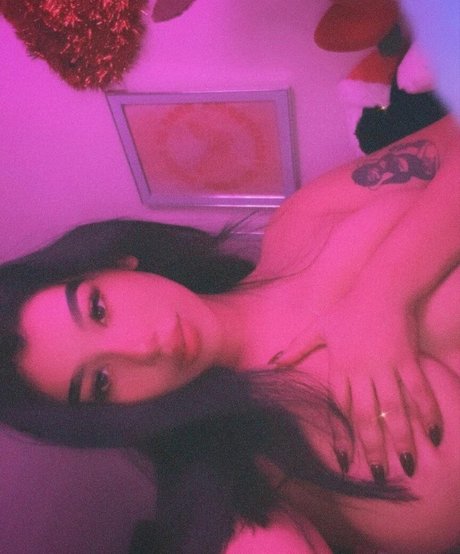 amywinos10 exclusive star picture