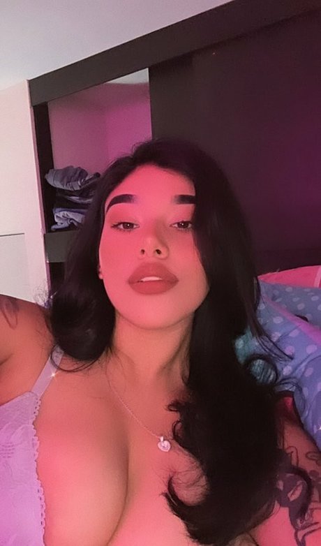 amywinos10 erotic pornstar img