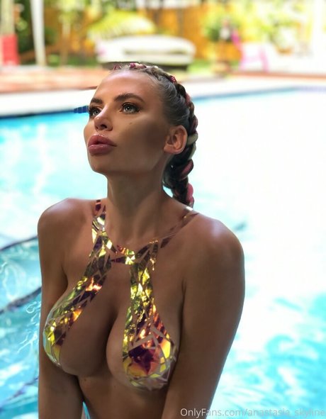 Anastasia Skyline model nudes pictures