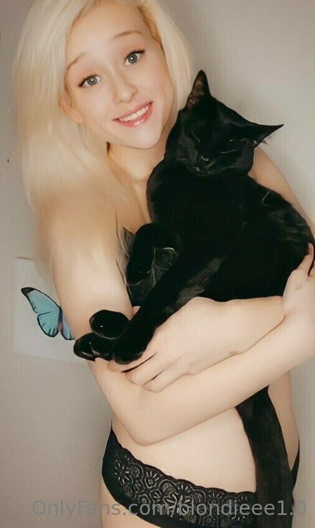 blondieee1 0 star hd photo