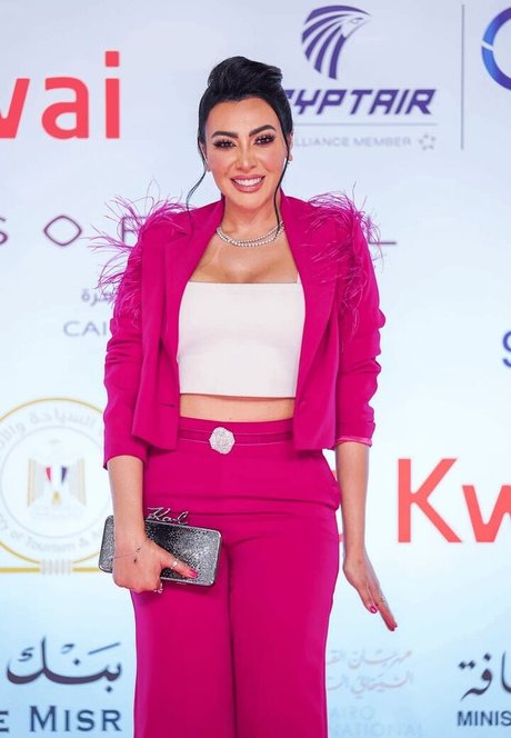 Mirhan Hussein model perfect images
