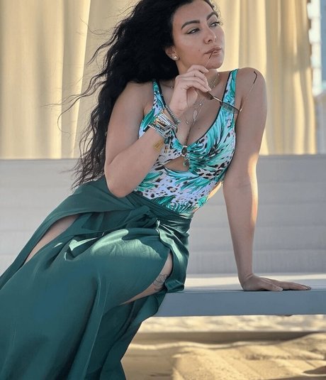 Mirhan Hussein exclusive model galleries