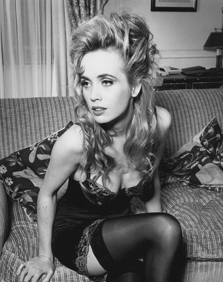 Lysette Anthony erotic actress photos