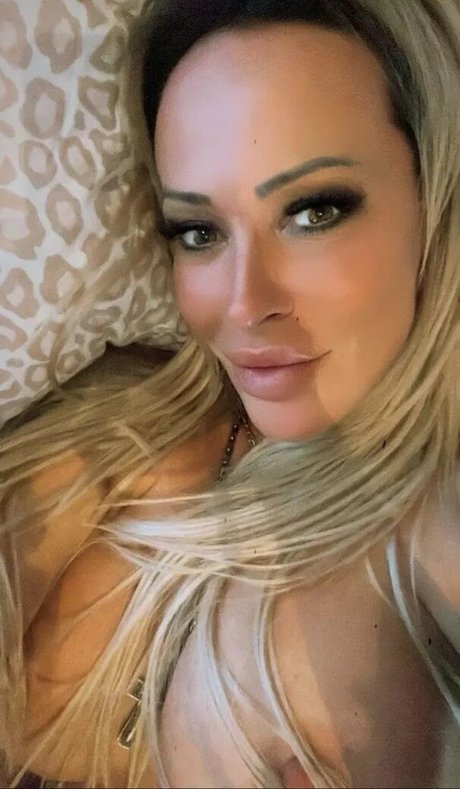 justcora76 model hd images