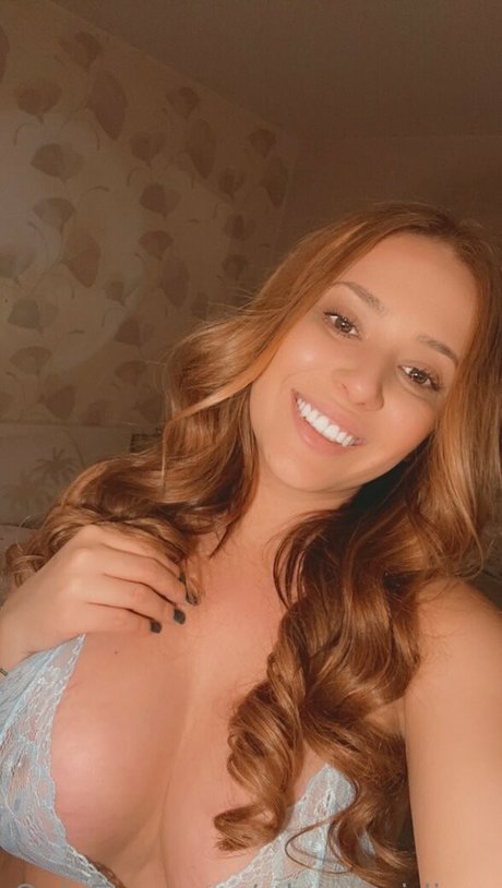 dinahouse pornstar top image