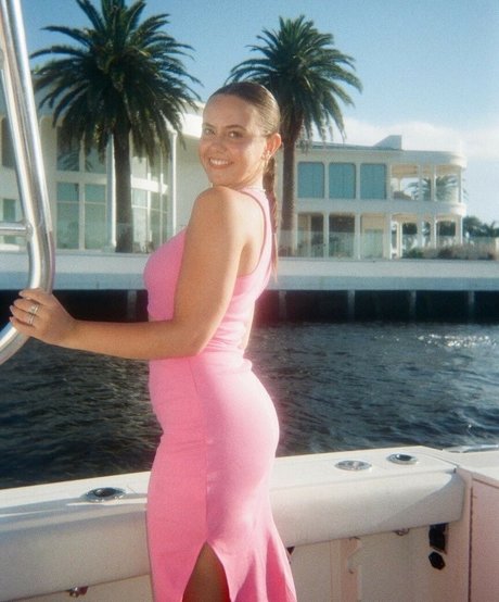 Spencer Barbosa hd pornstar gallery