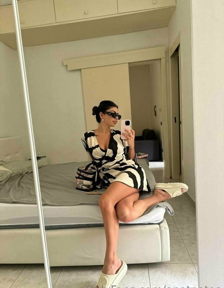 anatpotos model porn pics