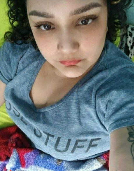 danah curvy nice model pics