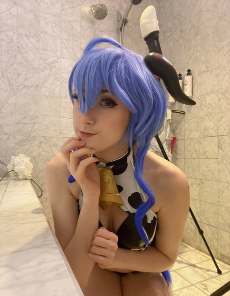 Mangoloo Cosplay beautiful star photo
