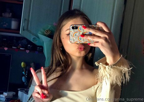 arina supreme star naked photos